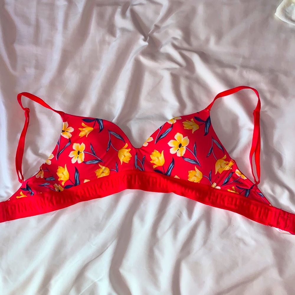 Pink Wireless Braless (32D)